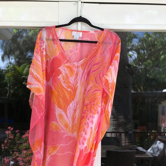 Beach Cover Up - Picture 2 of 5